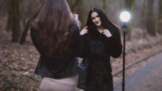 Elouisa Dan Gadis Ceko Dalam Kenikmatan Lesbi Yang Menggila