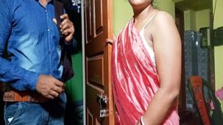 Video Aunty Montok Ngentot Sales Cowok Ganteng, Crot Di Dalem.