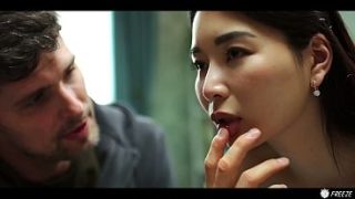 Gadis Kpop Asia Imut Ngecesin Air Mani – Cewek Jepang Muka Beku Di-bejing