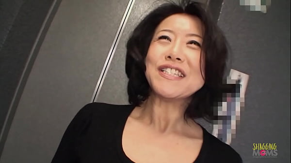 Wanita Asia Matang Tak Sabar Mencoba Semua Mainan Seks Di Vaginanya Yang Basah