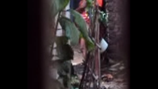 Desi Cewek Ngaceng Sambil Ngocor Piss1.avi