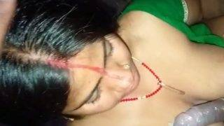 Bhojpuri Bhabhi Lagi Ngentot Mulut, Crot Di Dalem.