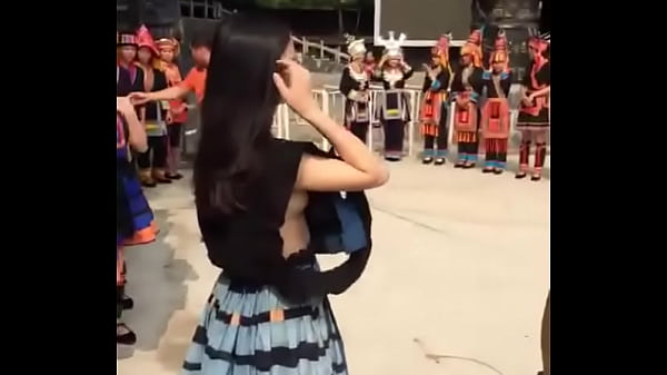 Mengintip Puting Susu Cewek China, Bikin Tegang