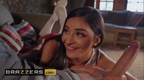 Remaja Ngehe Banget Sama Yang Gede – Emily Willis & Danny D – Latihan Bikin Jadi Pelacur Sempurna – Brazzers