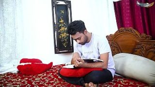 Ibu Tiri Montok Seksi Ngewe Sama Anak Tiri Pas Lagi Berduaan Di Rumah Film Penuh (dubbing Hindi)