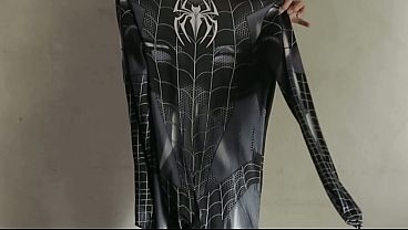Ngentotin Cewek Cosplay Spiderman Hitam Sampe Muncrat Di Memek Berkali-kali – Bokep Indo Paling Hot.
