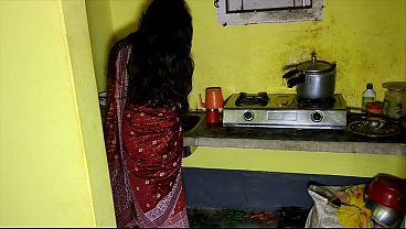 Bhabhi Ke Land Pe Haath Rakh Diya, Kitchen Mein Chod Diya.