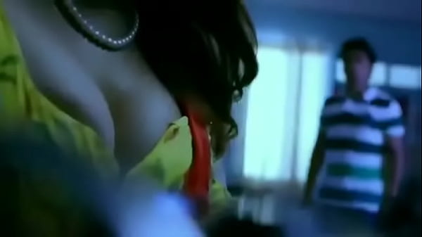 Desi Bhabhi, Mesra Panas Bikin Nafsu Mendidih.