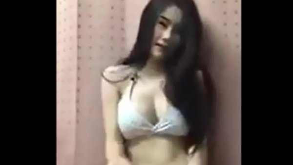 Asiática Goyang-goyang Panas Di Live Stream Fb Bikin Makin Tegang