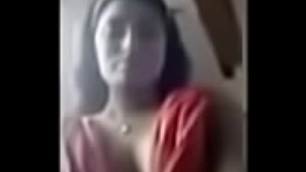 Cewek India Pamer Tetek Gede Bikin Ngiler