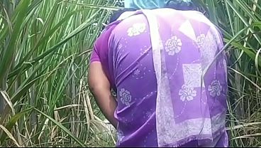 Desa India, Pasangan Bercinta Di Alam Bebas, Gerah Dan Basah.