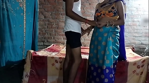भाभी ने देवर के साथ जमकर मस्ती की और रात भर चोदाई का मजा लिया
