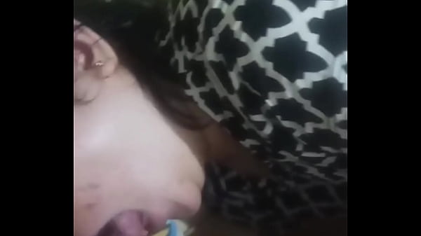 Bokep Indo Ketemu Mantan Pas Malam Tahun Baru, Langsung Colok Basah Di Mobil Gelap.