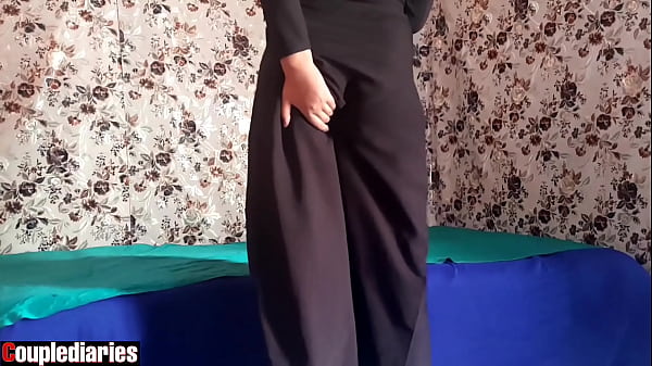 Ibu Hijab Arab Lagi Horny Banget, Dia Panggil Selingkuhannya Buat Main.