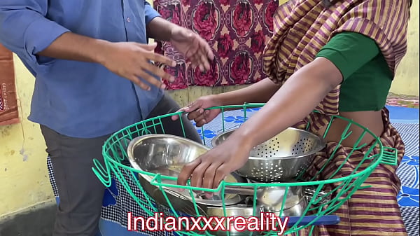 Ngentot Keluarga Tiri Desi India Paling Mantap, Suara Hindi Jelas Bikin Makin Basah
