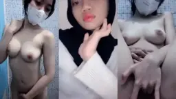 Rarah Si Hijab Montok Ngecolmek Sampe Crot Di Depan Kamera.