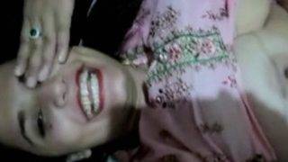 Tonton Video Aunty Karachi Telanjang Panas Bikin Ngilu