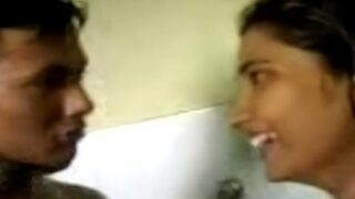 Video Mesum Pasangan Mahasiswa Di Kamar Mandi, Bikin Makin Panas