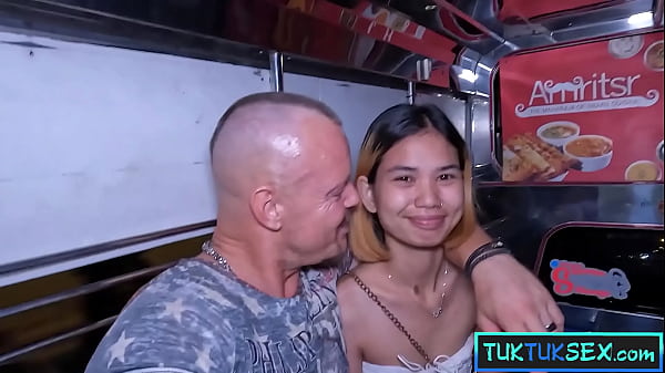 Anak Gadis Thailand Mungil Dijemput Pakai Tuk Tuk Di Pattaya Buat Ngewe