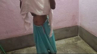 Desi Cewek Super Seksi Baru, Jilat Batang Besar Sampai Puas