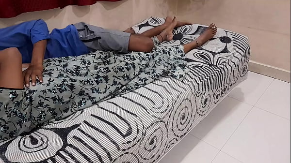 Ibu India Montok Ngentot Sama Suami Hindu Kurusnya, Full Hindi Panas.