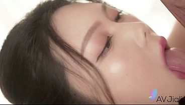Ban Ban, Cewek China Seksi, Digebukin Keras Sampe Meringis.