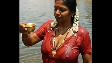Desi Bhabhi Ai, Bikin Loe Tegang Saking Seksi Dan Erotisnya