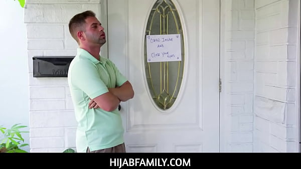 Hijabkeluarga – Binal Arab Anal Malaikat Dicocol Sampai Njerit!