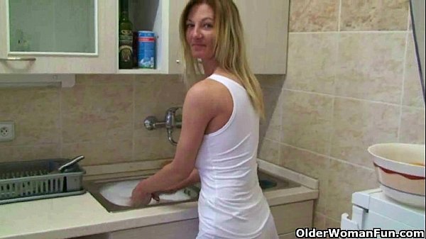 Ibu Buat Video Colmek Sendiri Di Rumah.