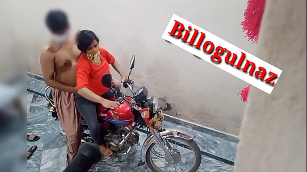 Hot Xxx Di Entot Temen Di Atas Motor, Suara Hindi Bikin Makin Panas