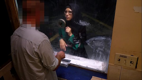 Arab Tersingkap – Wanita Arab Gila Nafsu Nge-seks Demi Duit Di Motel Kumuh