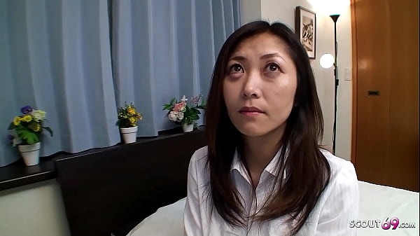 Ibu Tiri Tua Jepang Goda Kontol Sampai Crot Dalem Di Film Bokep Ngentot.