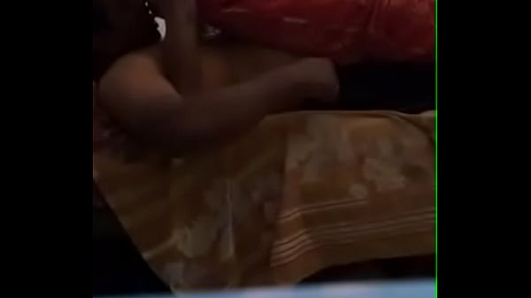 Desi Istri Lagi Nungging Main Di Atas, Siap Digoyang