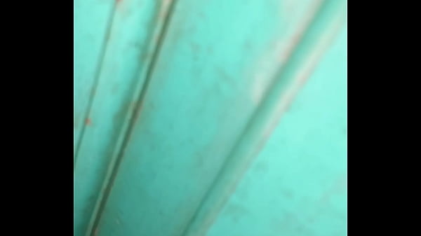 Ngintipin Istri Tetangga Kos Yang Sengaja Buka Pintu Kamar Pas Suami Pergi Kerja, Malah Diajak Ngewe