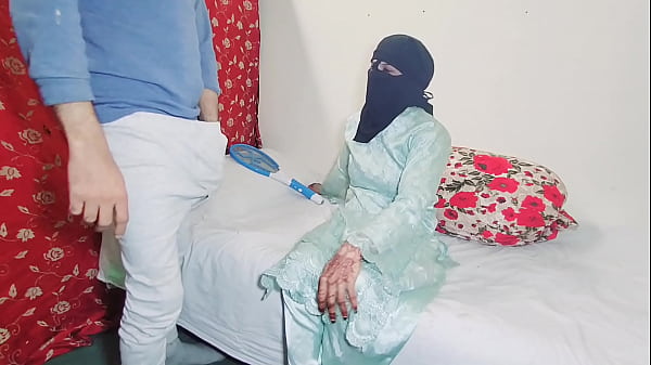 Tusuk Memek Tejil Istriku Sambil Ngomong Kotor Bahasa Hindi, Kontol Besar Ngerogoh Pantat Gede Si Cewek India Montok