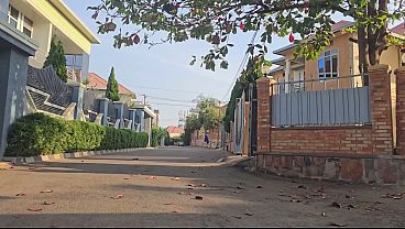 Astaga, Ibu Arab Sangek Dia Coli-coli Di Luar Rumah Deket Jalan Raya