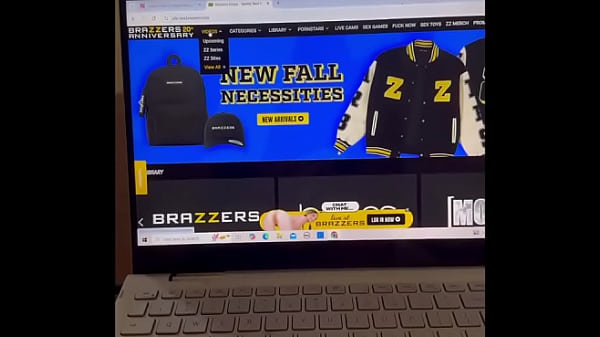 Cari Tau Dong Video Paling Laris Di Brazzers Setahun Terakhir, Yang Bikin Semua Orang Ngaceng!